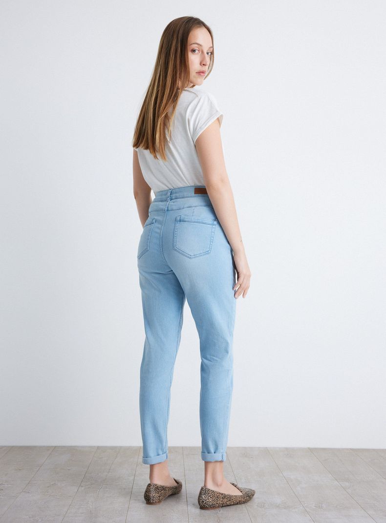 Jean Slim Fit con Botón y Bolsillos-5