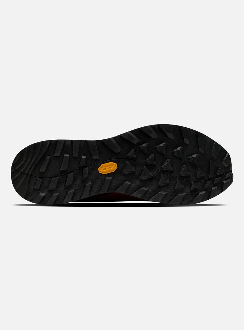 Zapatilla Outdoor Black Atlas Low Mujer-4