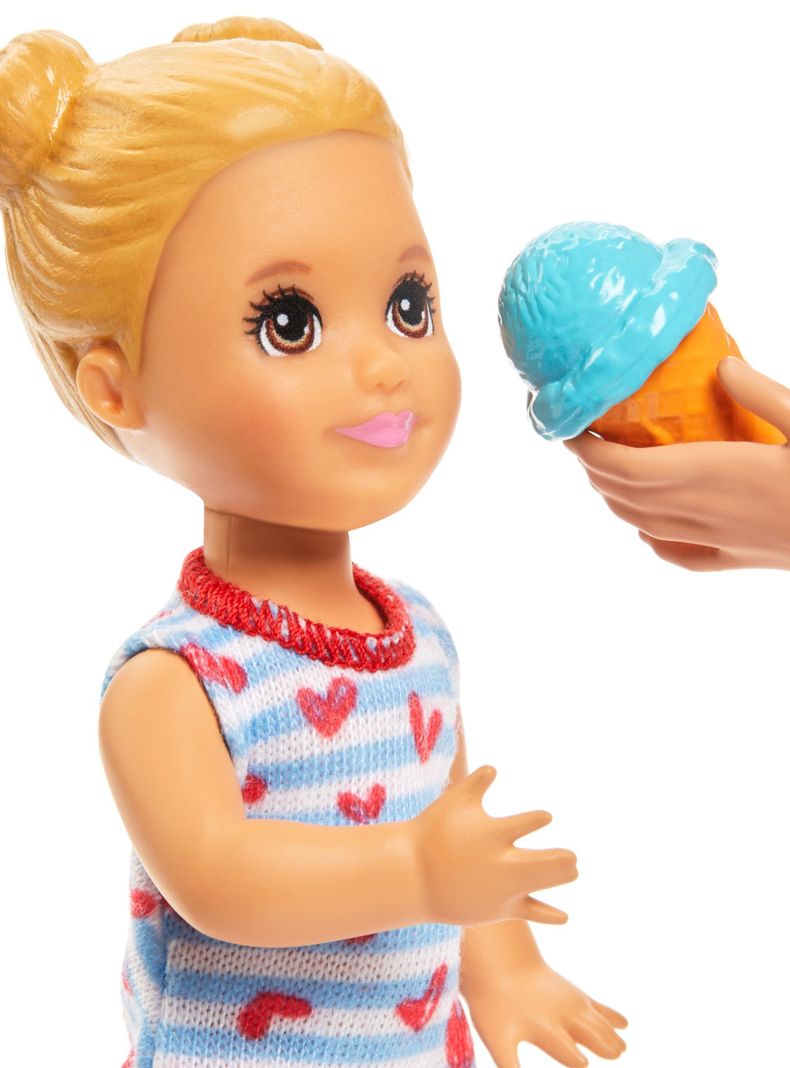 Muñeca Barbie Skipper Babysitters