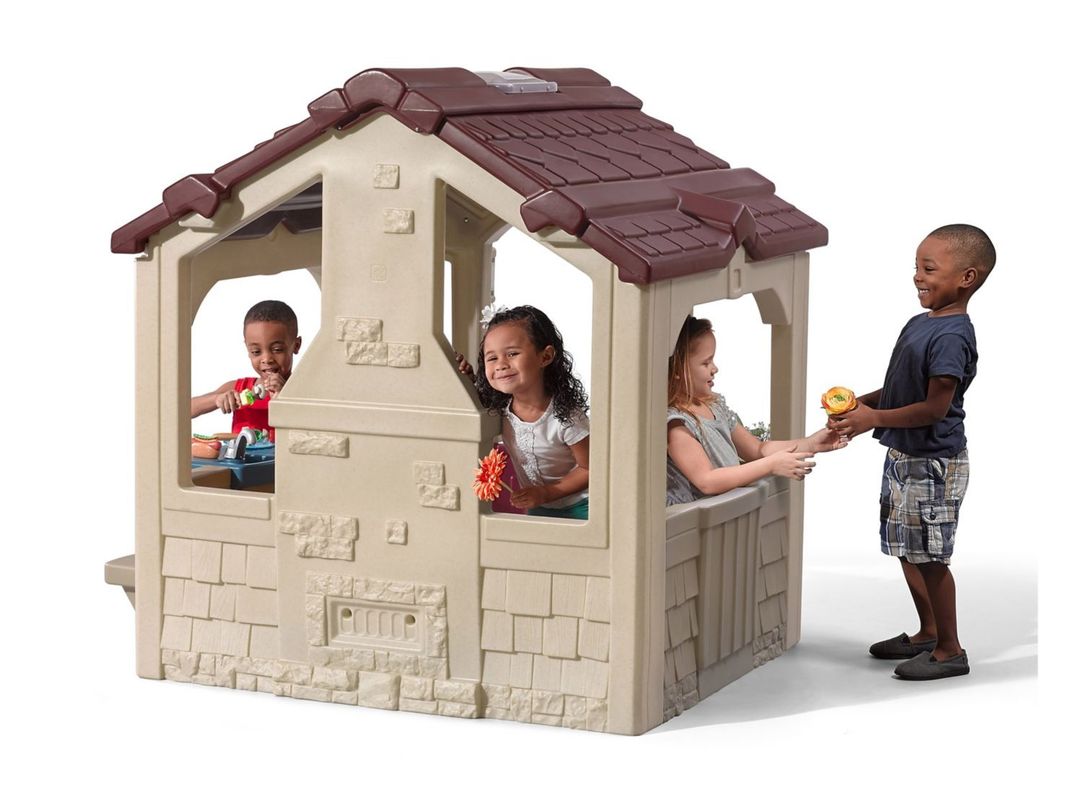 Casa de Juegos Encanto Step2-2