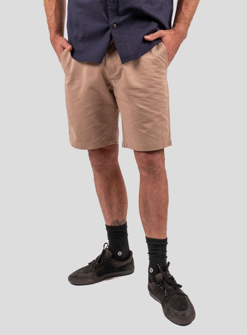 Short Casual Sólido Grafito