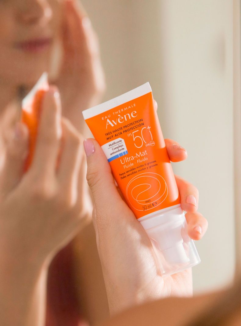Bloqueador Fluido Ultra-Mat SPF50+ Sin Color 50 ml-4