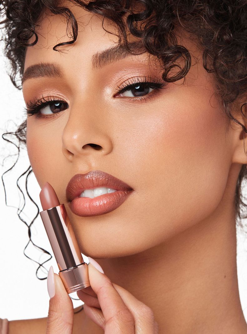 Labial Satin Lipstick Soft Brown-4