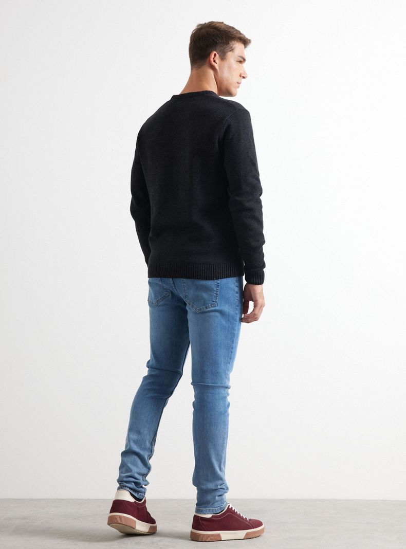 Sweater Front Logo-5