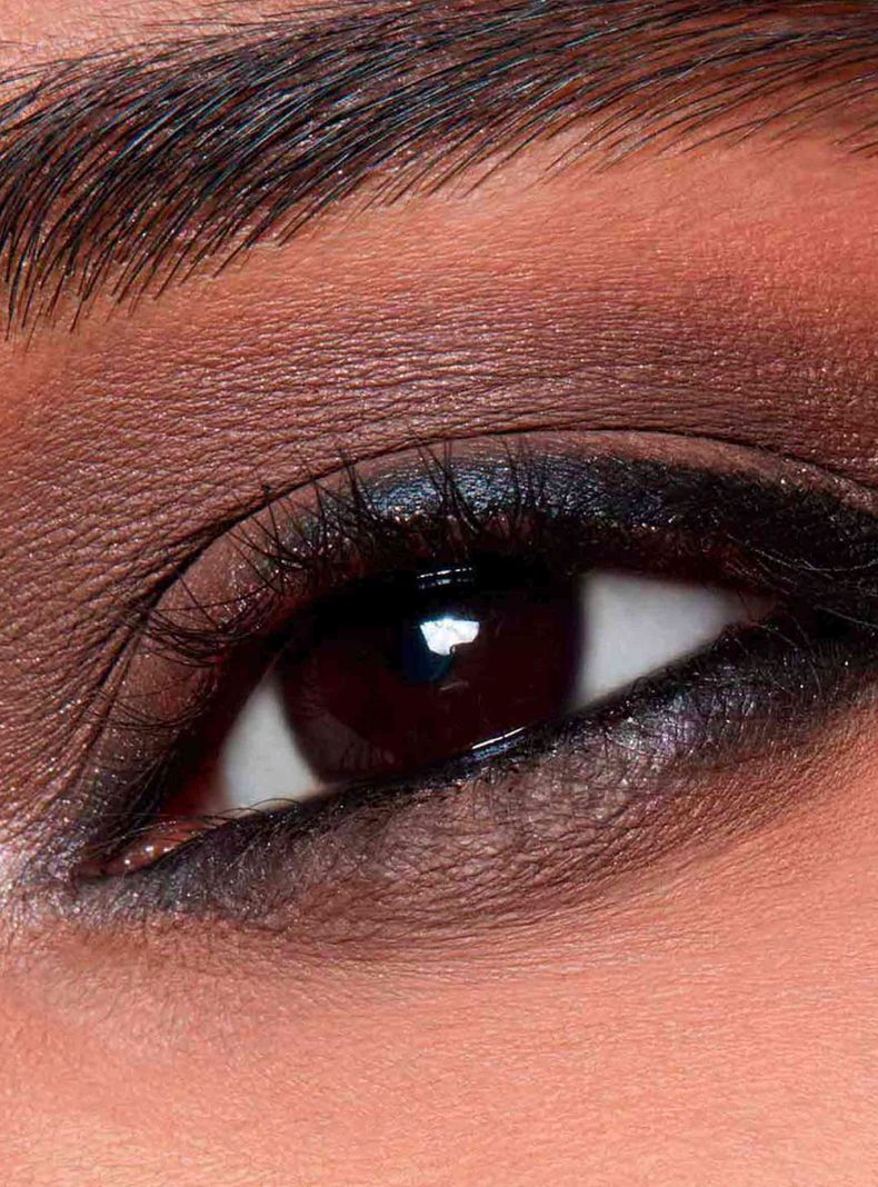 Sombra de Ojos M∙A∙C Matte Eye Shadow Charcoal Brown-1
