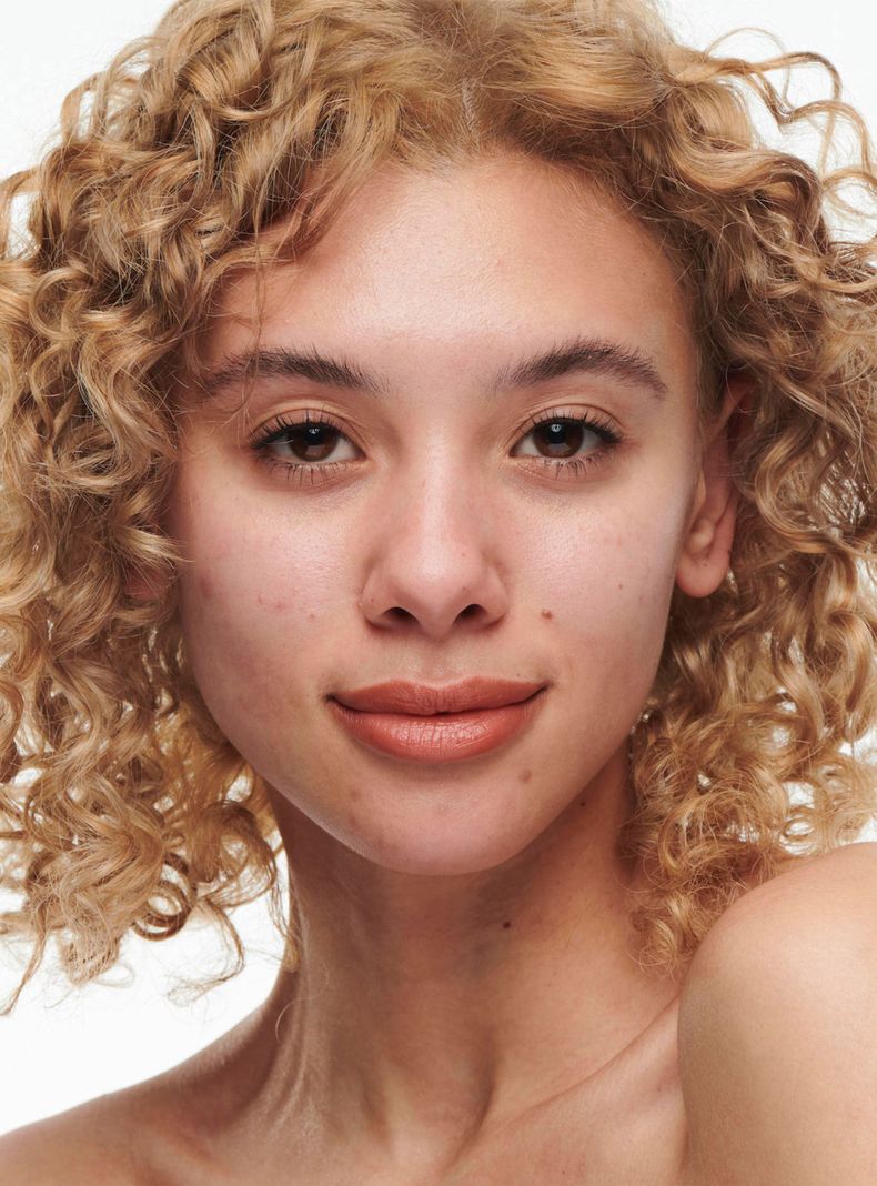 Base de Maquillaje M·A·C Studio Radiance Serum Powered Foundation NC27 30 ml-2