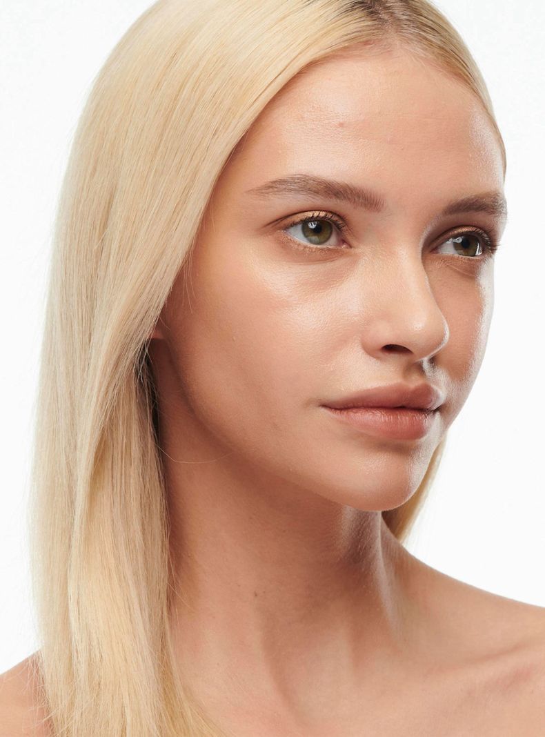 Base de Maquillaje M·A·C Studio Radiance Serum Powered Foundation NW20 30 ml-3