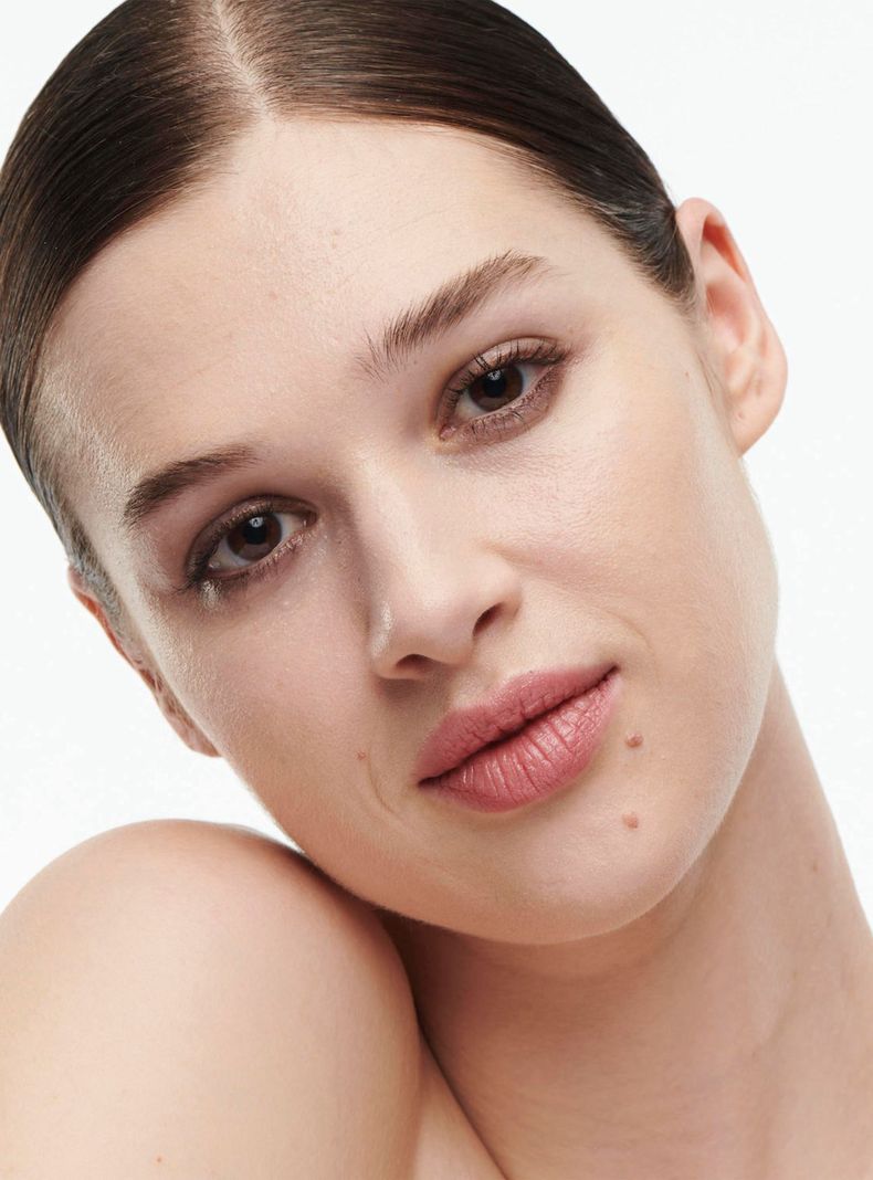 Base de Maquillaje M·A·C Studio Radiance Serum Powered Foundation NC10 30 ml-3