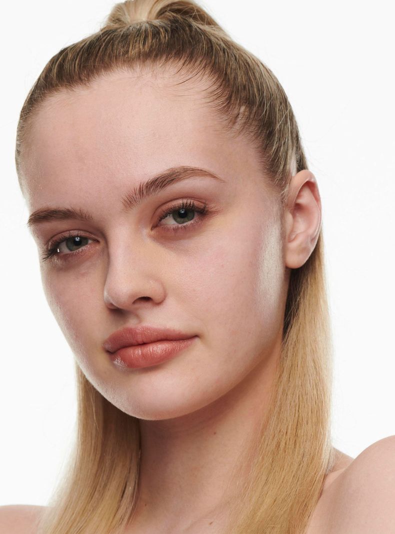 Base de Maquillaje M·A·C Studio Radiance Serum Powered Foundation N11 30 ml-2