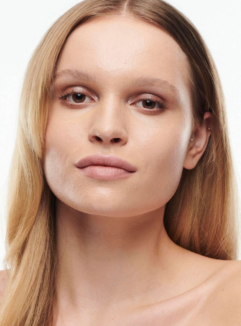 Base de Maquillaje M·A·C Studio Radiance Serum Powered Foundation N32 30 ml-3