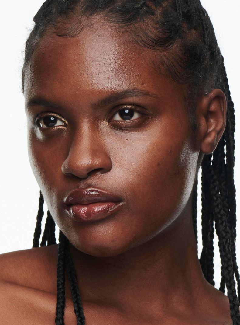 Base de Maquillaje M·A·C Studio Radiance Serum Powered Foundation NC60 30 ml-2