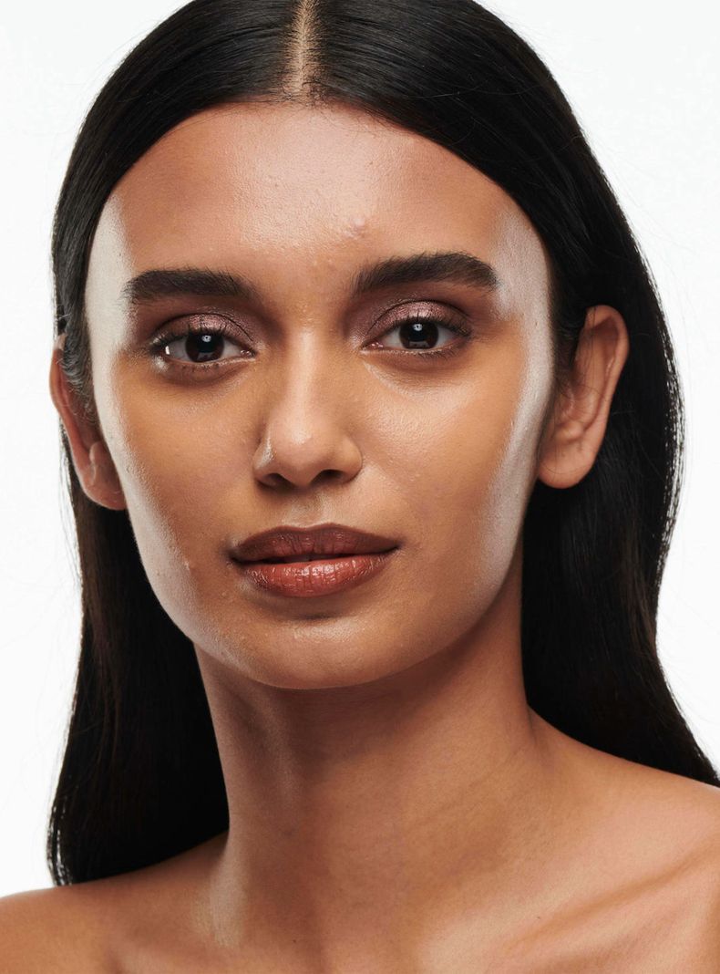 Base de Maquillaje M·A·C Studio Radiance Serum Powered Foundation C4.5 30 ml-3