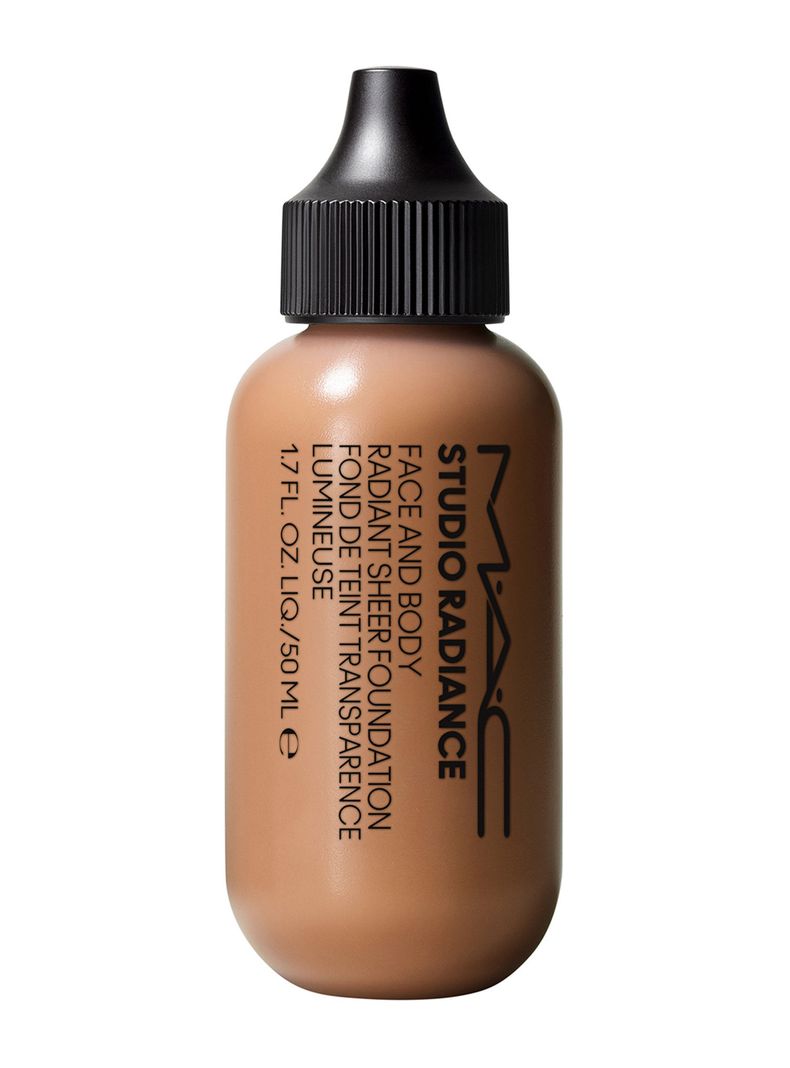 Base de Maquillaje Studio Radiance Face and Body Radiant Sheer Pieles Claras