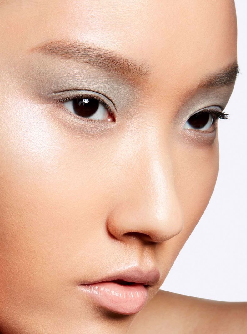 Iluminador M∙A∙C Extra Dimension Skinfinish Show Gold-3