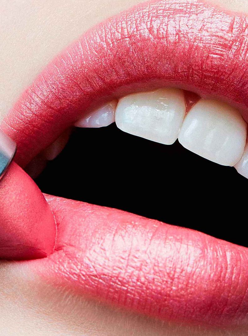 Labial Frost Lipstick Bombshell-2