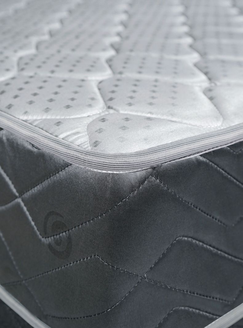 Cama Europea Cadiz 2 Plazas 190 cm + Set Textil-2