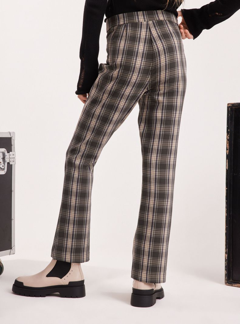 Pantalón Kick Flare-1