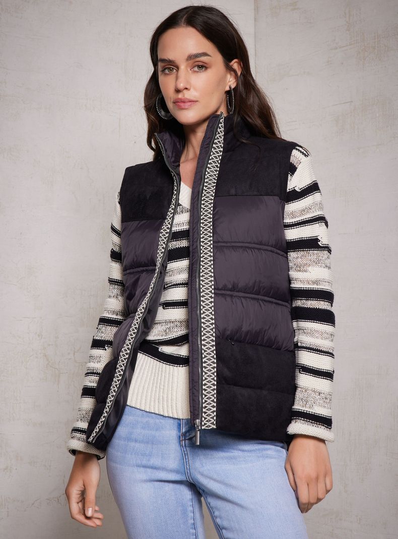 Parka Sin Mangas Detalle Gamuza Cinta Decorativa