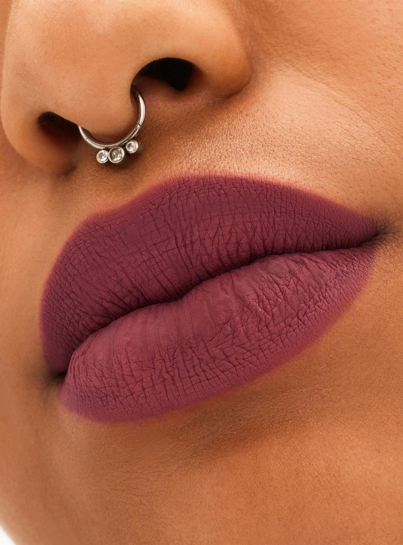 Labial M·A·C Locked Kiss Lipstick Opulence 1.8 g-4