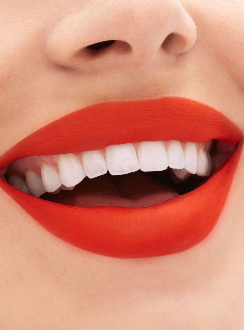 Labial M·A·C Locked Kiss Lipstick Renegade 1.8 g-4