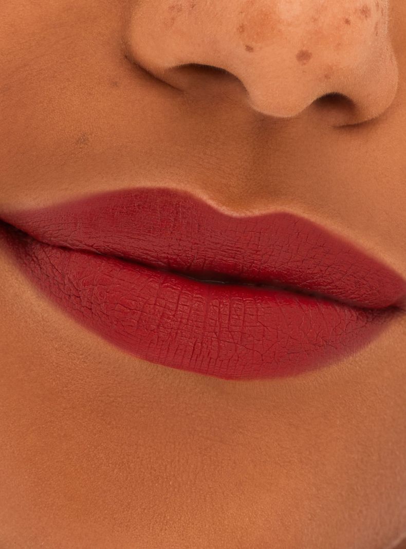 Labial M·A·C Locked Kiss Lipstick Extra Chili 1.8 g-3