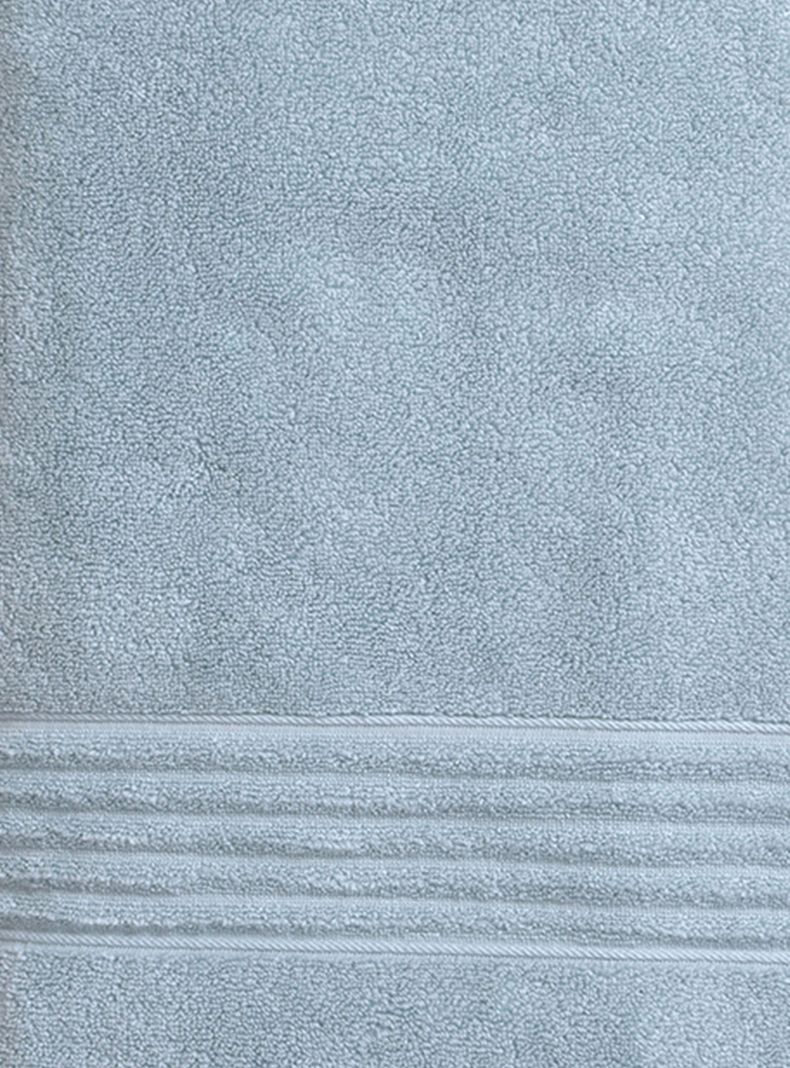 Toalla Lisa Mano 600 g Celeste-1