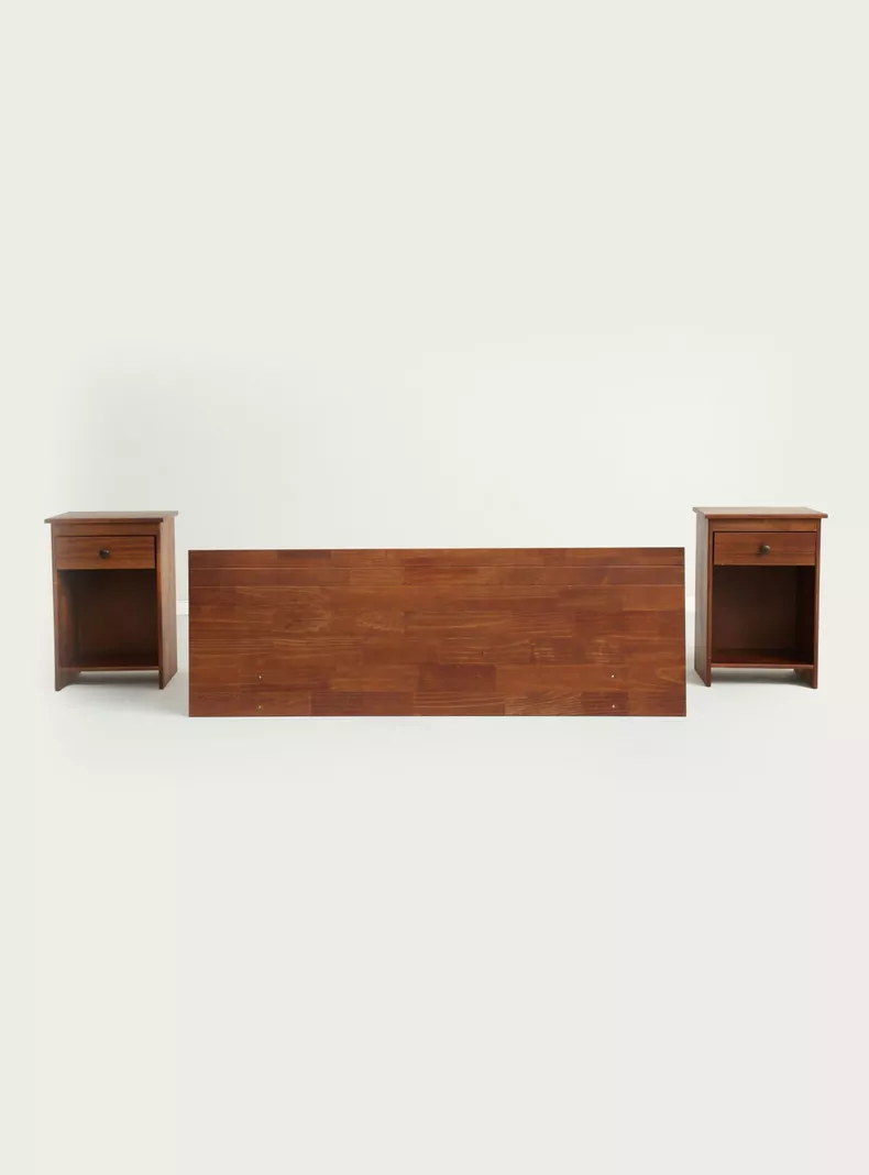 Set Respaldo 2 Plazas + Veladores Tabor