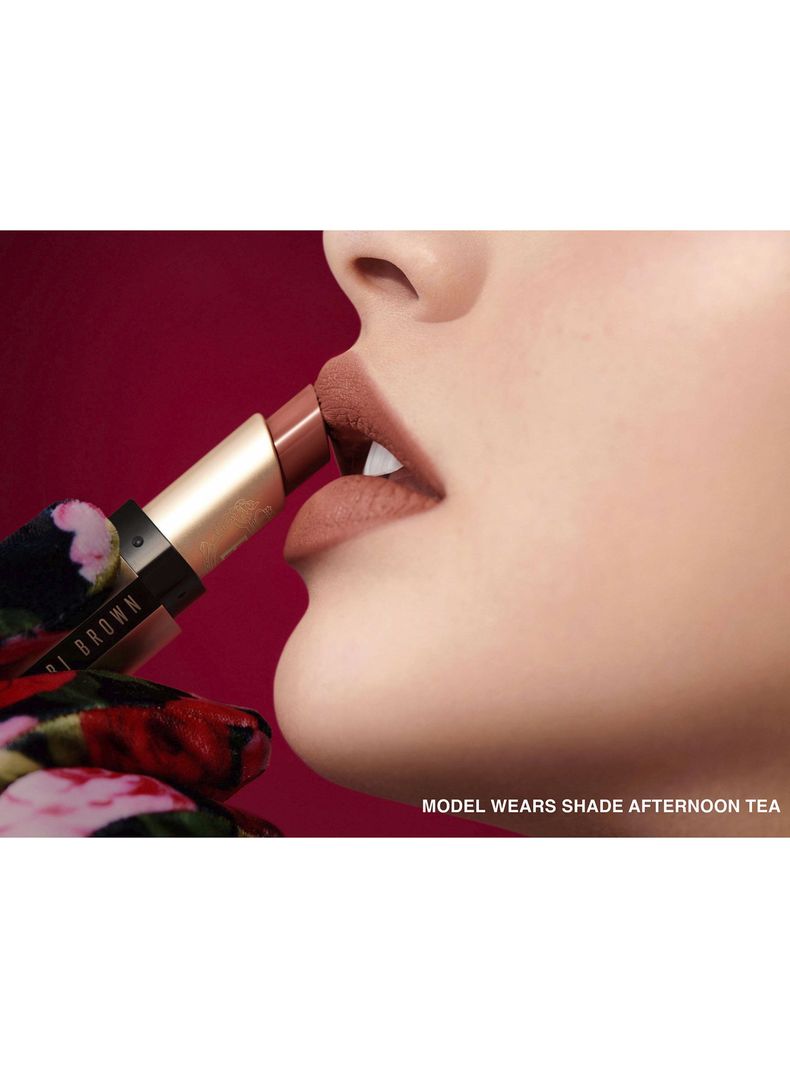 Labial Bobbi Brown Luxe Matte Lipstick Power Play 3.5g-3