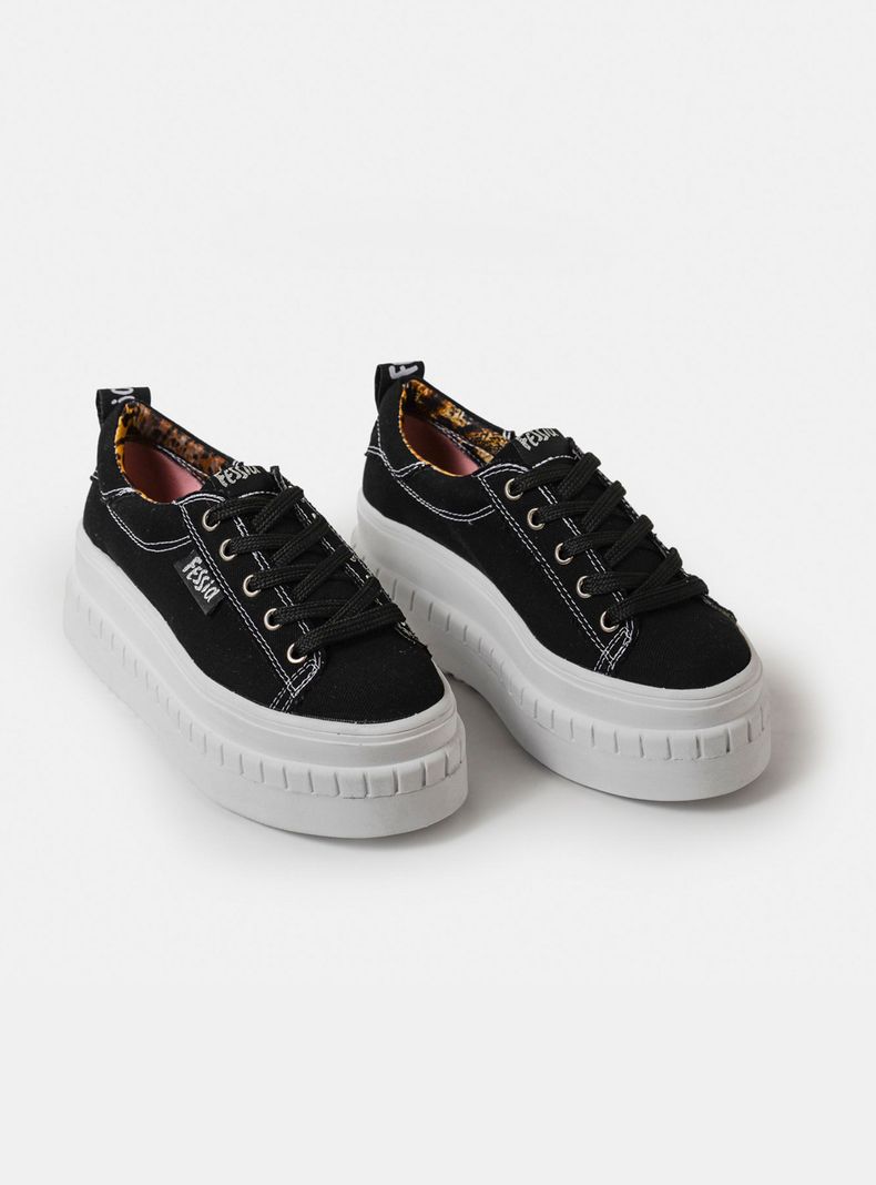 Zapatilla Urbana Funky Lona Negra Fessia Mujer