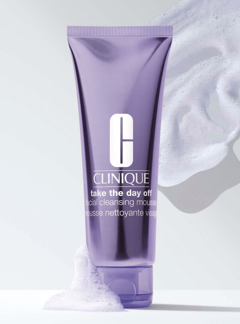 Desmaquillante Take The Day Off Facial Cleansing Mousse 125 ml-4