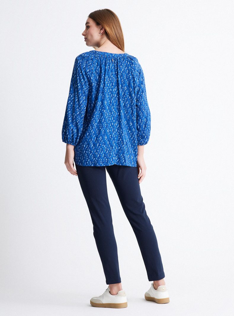 Blusa Estampada Cuello V Manga Tres Cuartos-5