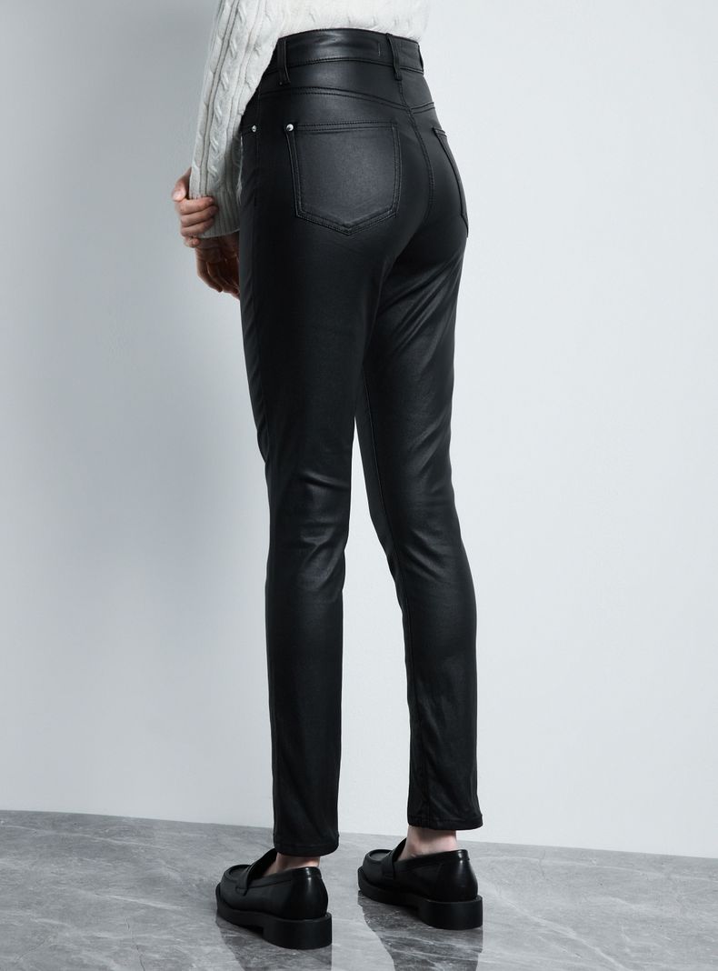 Jeans Pitillo con Cortes Pierna Delantero-1