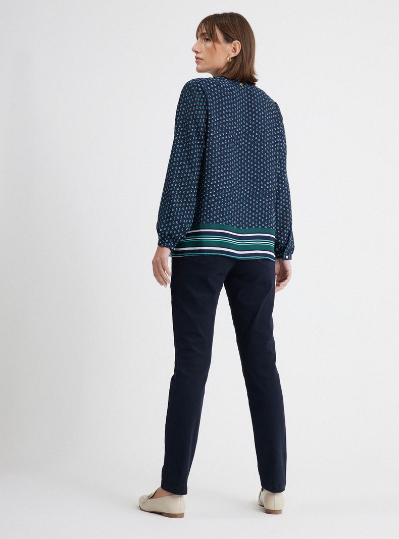 Blusa Estampada Escote V-5