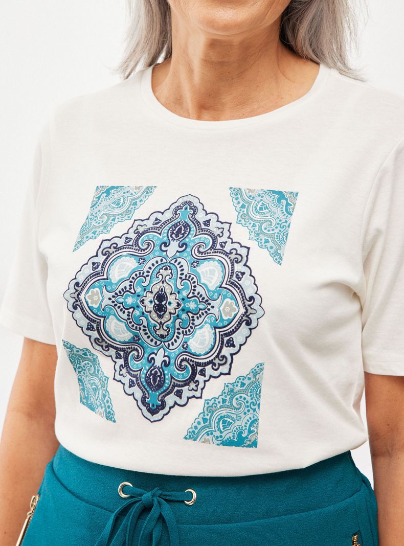 Polera Gráfica Estampada 01-4