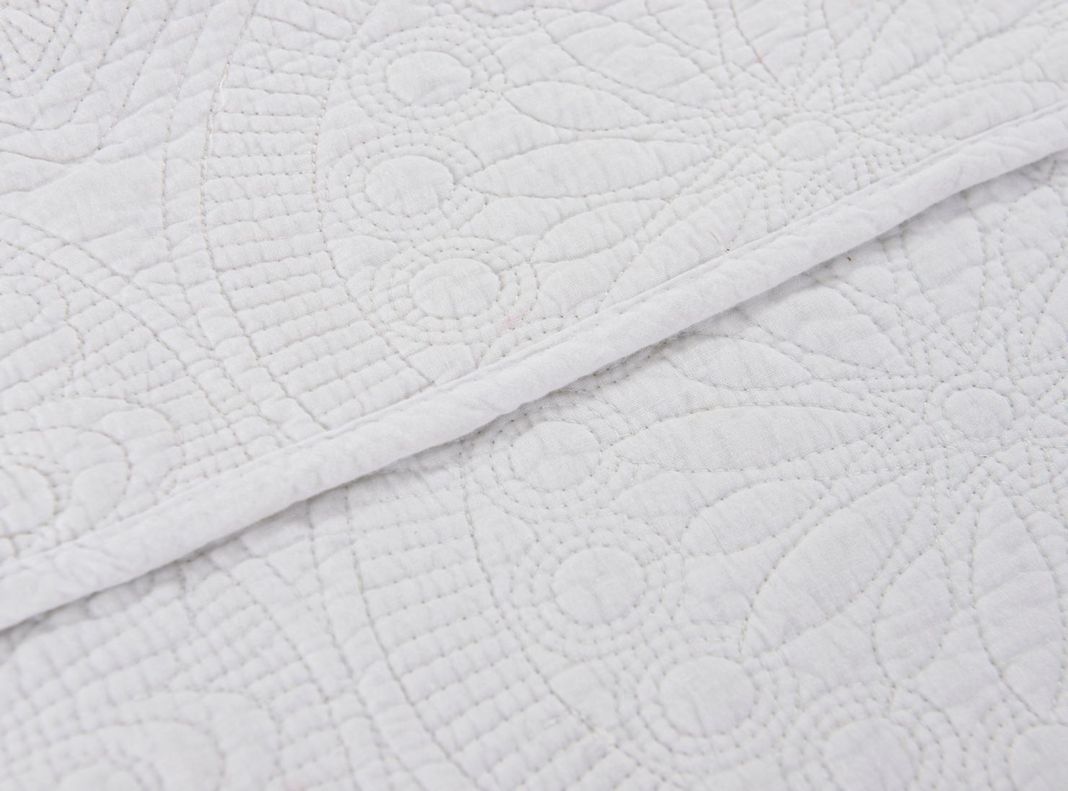 Quilt Súper King Unicolor White-1