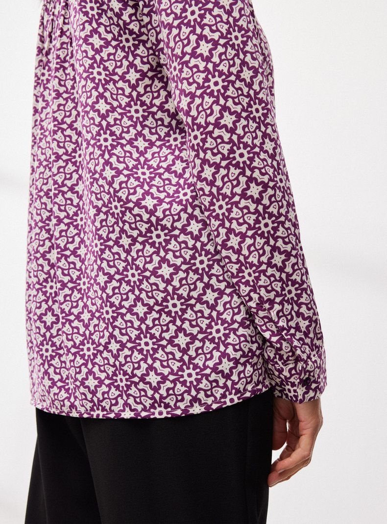 Blusa Estampada de Satín Opaco-3