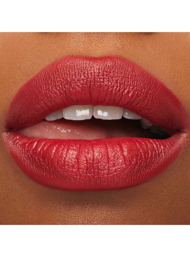 Labial M·A·Cximal Silky Matte Lipstick Tono Avant Garnet 3.5g-5