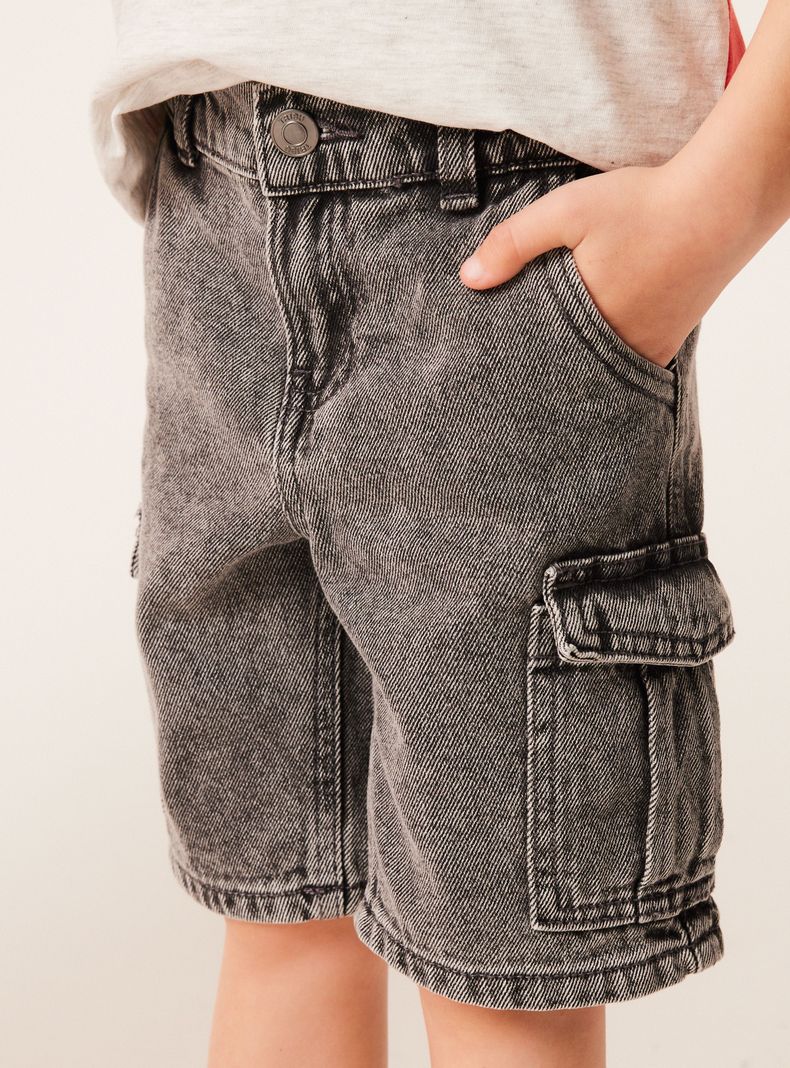 Bermuda Cargo Bleach Denim-1