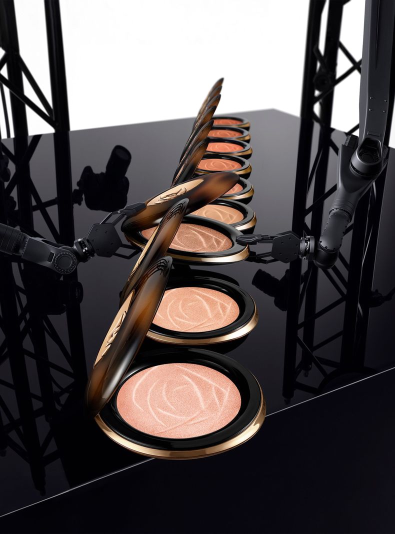 Bronceador en Polvo Teint Idole Ultra Wear C.E. Skin Transforming Bronzer Tono 02 10 g-3