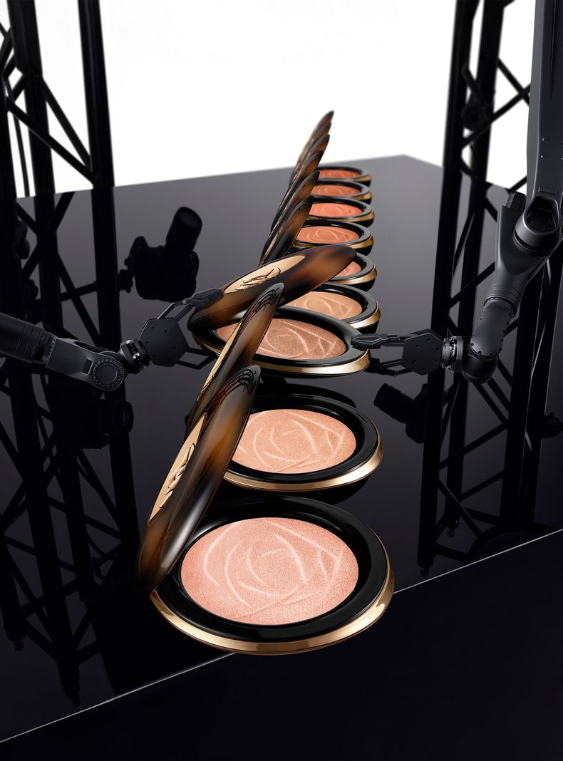Bronceador en Polvo Teint Idole Ultra Wear C.E. Skin Transforming Bronzer Tono 03 10 g-3