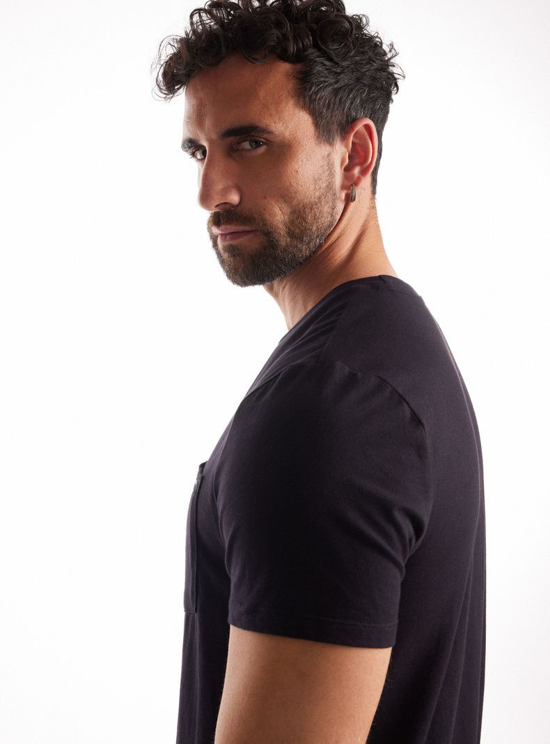 Polera Muscle Fit Bolsillo-3