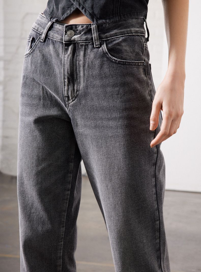 Jeans Mom Tiro Alto Lavado-2