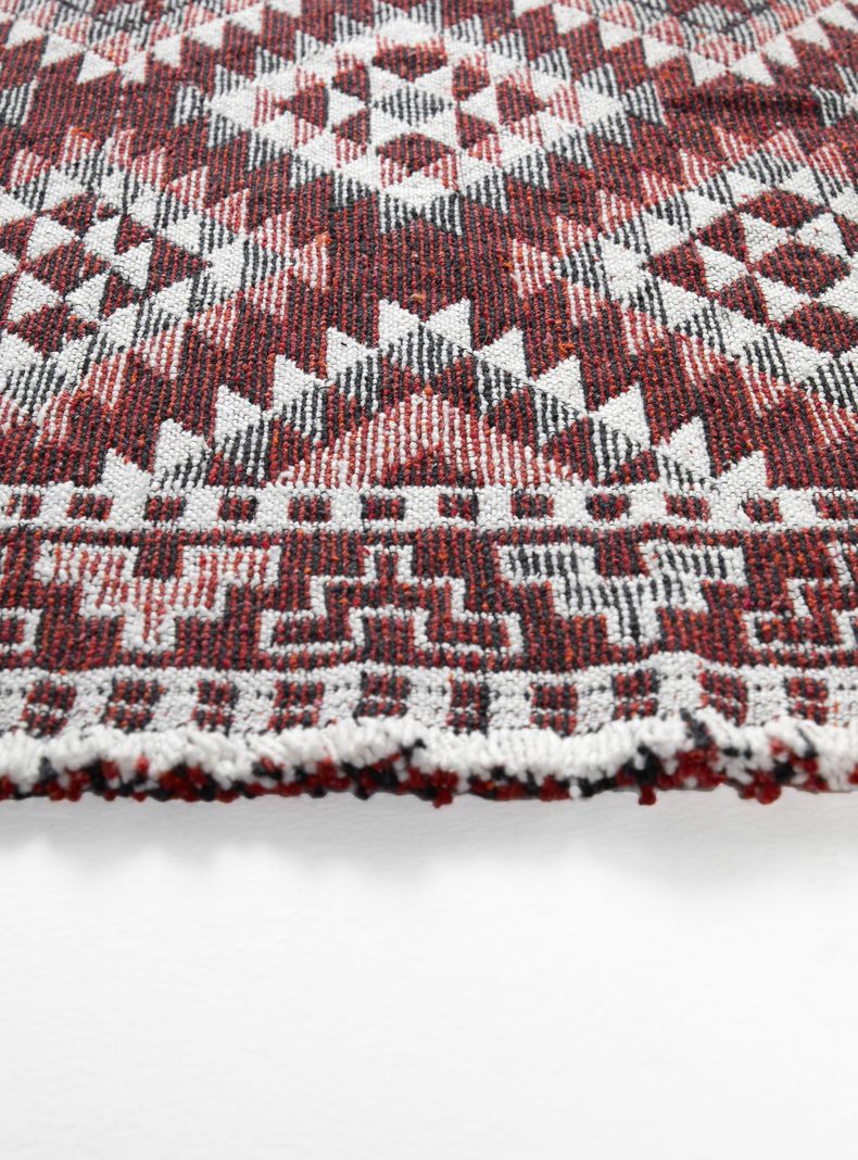 Alfombra Ecoreciclada 165x210 cm Rojo Negro Blanco-1