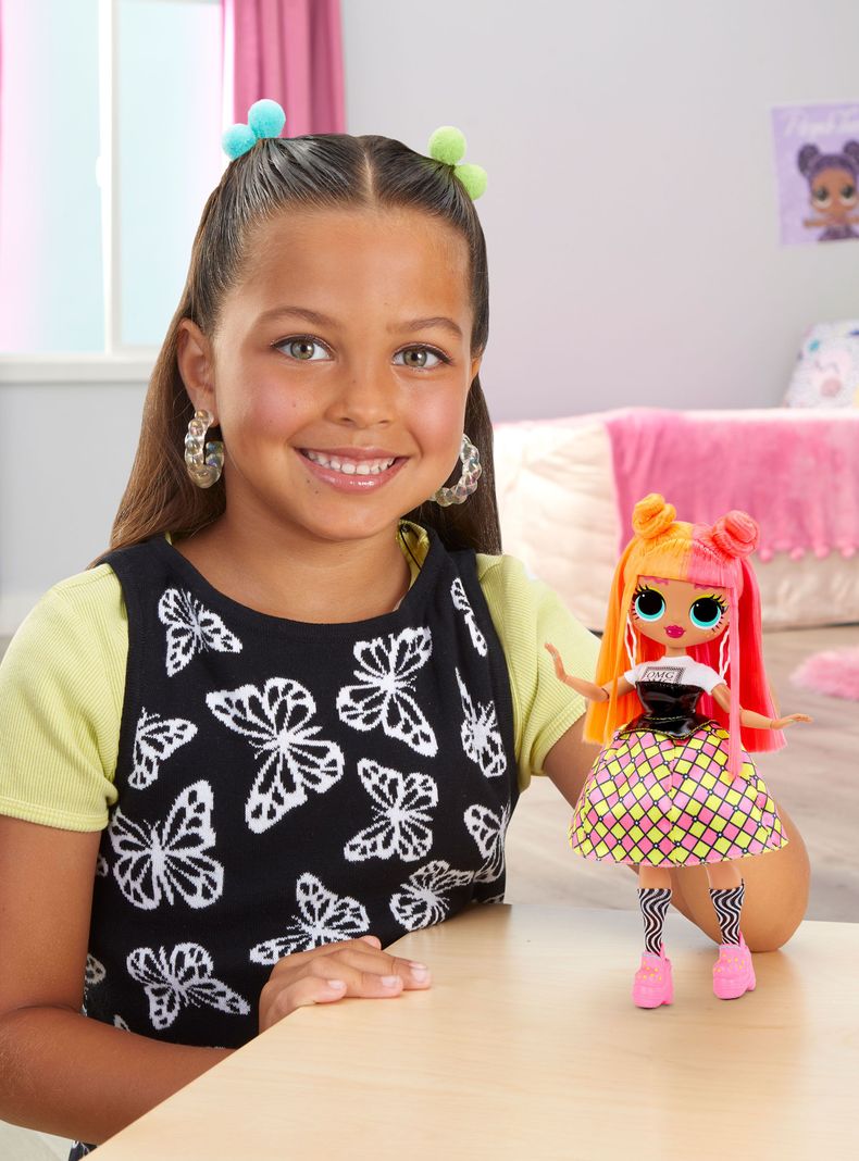 Muñeca L.O.L. Surprise OMG HoS Neonlicious-3