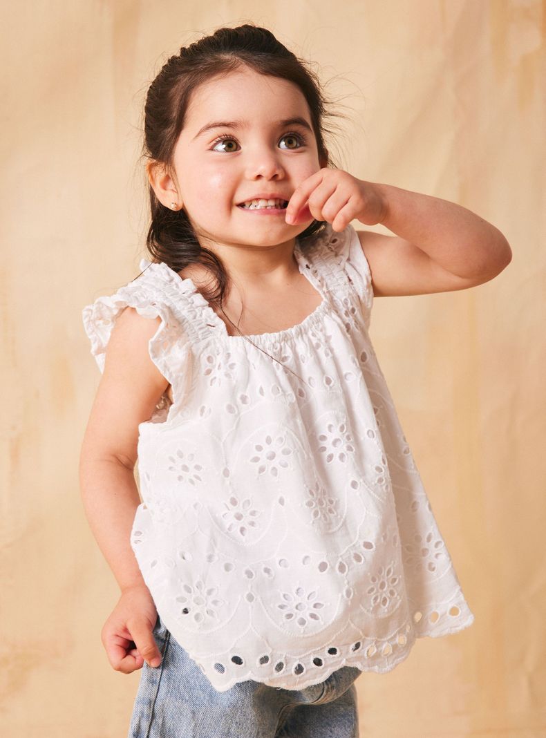 Blusa con Manga de Vuelos y de Broderie-1