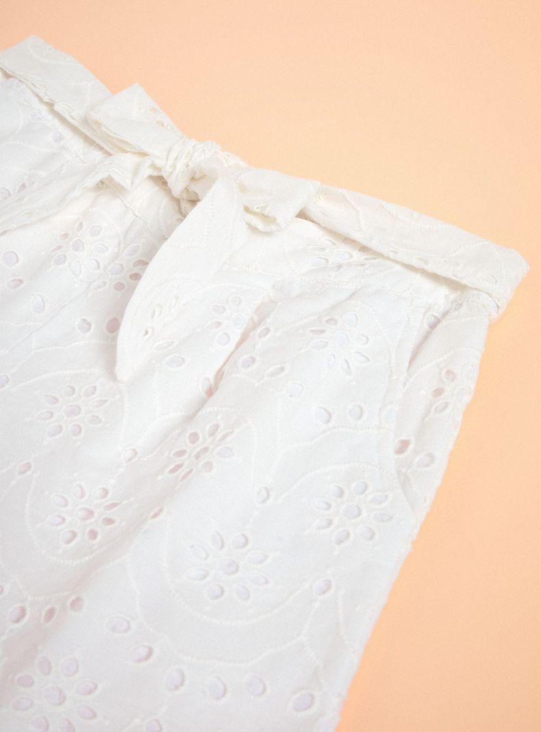 Short Tela Broderie, Cinturón Tipo Lazo-4