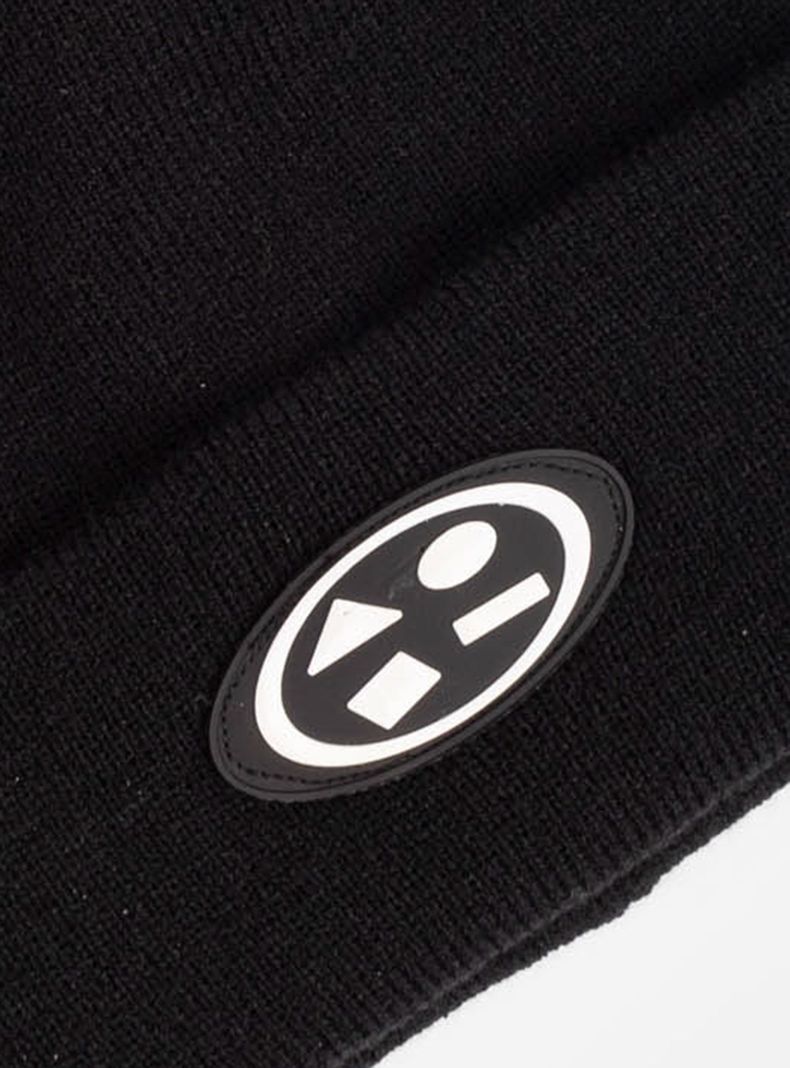 Gorro Logo Geométrico Frontal-2