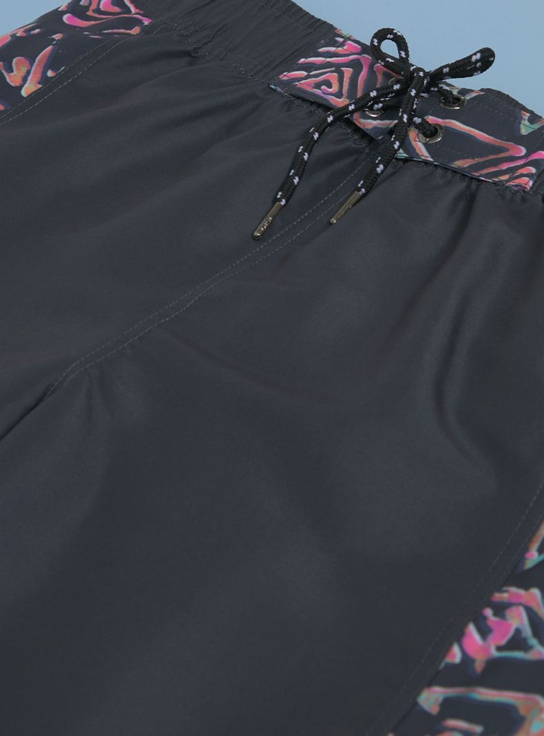 Traje de Baño Tipo Boardshort Estampado en Costados-2