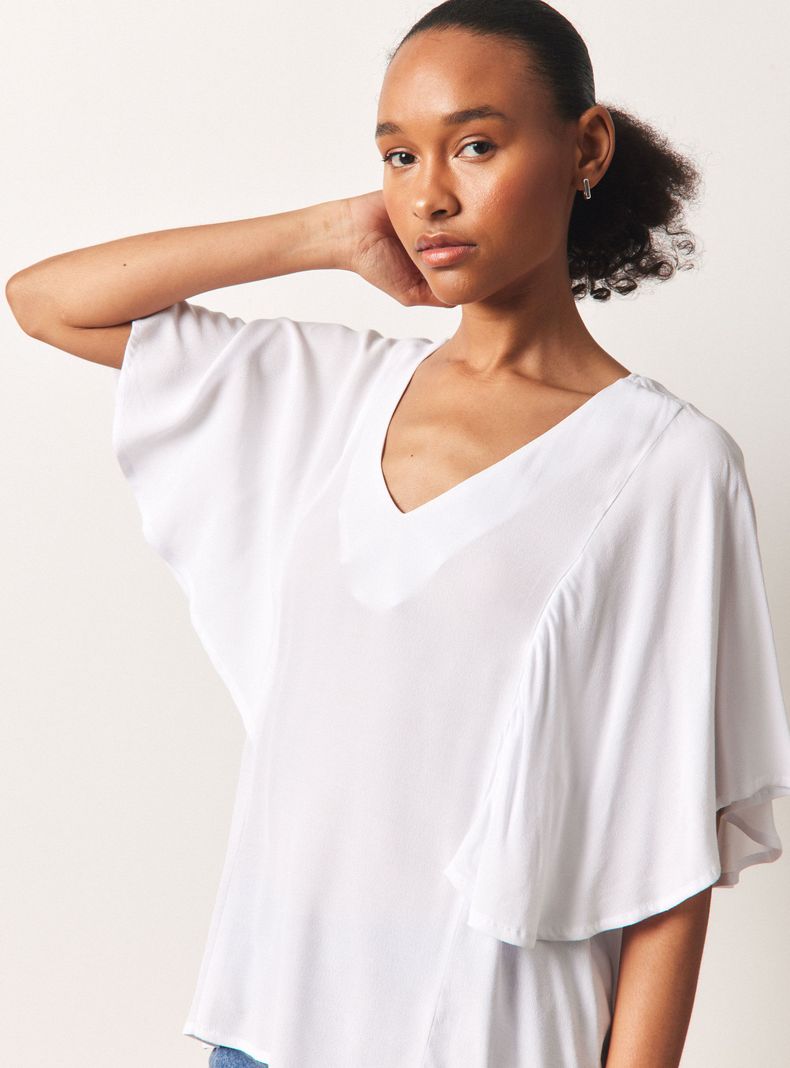 Blusa Básica con Vuelo-2