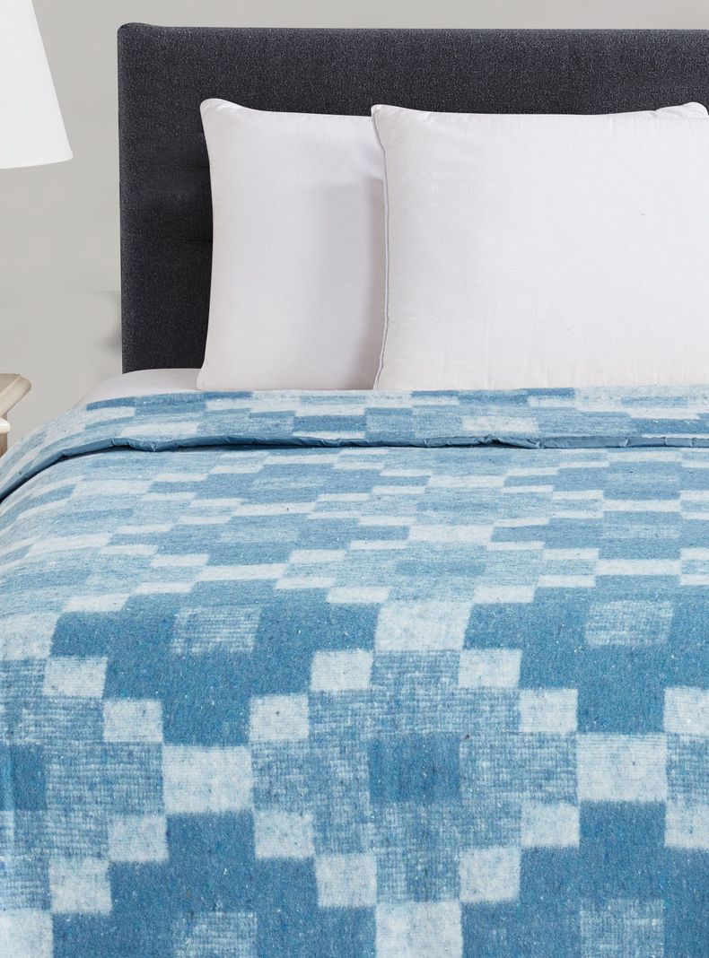 Frazada Jacquard Celeste 1.5 Plazas-0